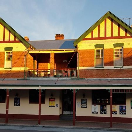 Maclean Hotel Exterior photo