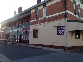 Maclean Hotel Exterior photo